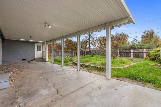 1820 Julian Ave, Modesto, CA 95354