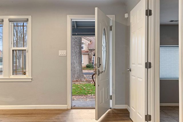 1820 Julian Ave, Modesto, CA 95354