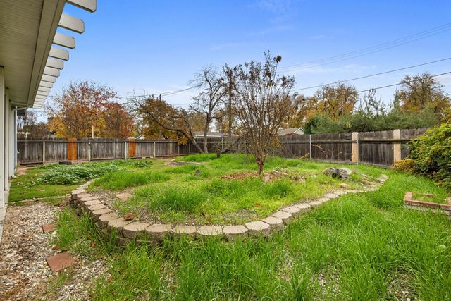 1820 Julian Ave, Modesto, CA 95354