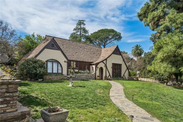 23021 8th Street, Newhall, CA 91321