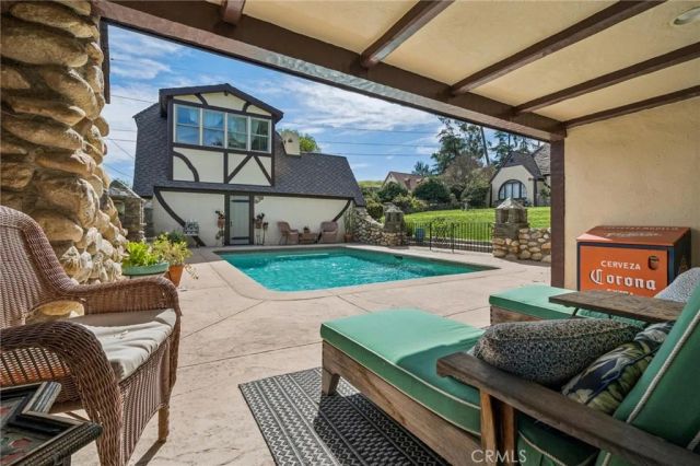 23021 8th Street, Newhall, CA 91321