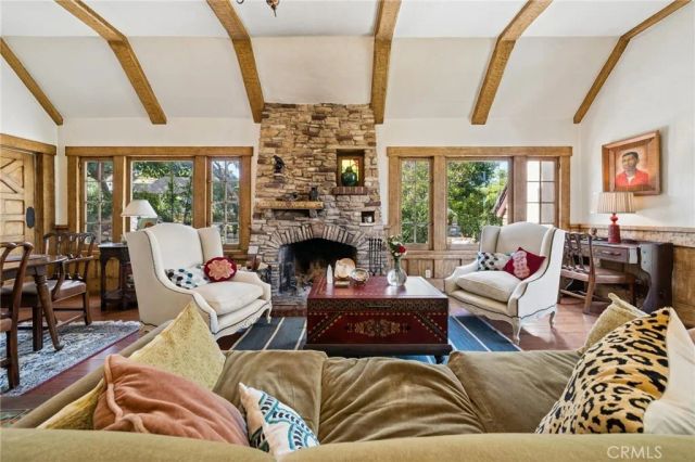 23021 8th Street, Newhall, CA 91321