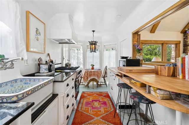 23021 8th Street, Newhall, CA 91321