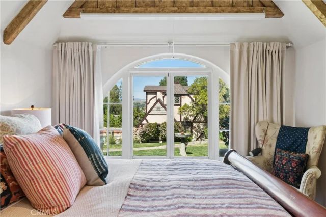 23021 8th Street, Newhall, CA 91321