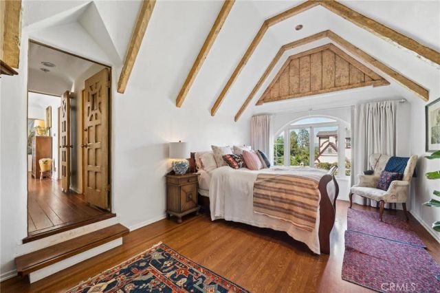 23021 8th Street, Newhall, CA 91321