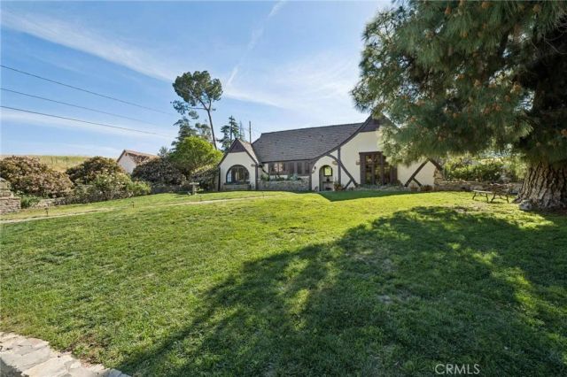 23021 8th Street, Newhall, CA 91321