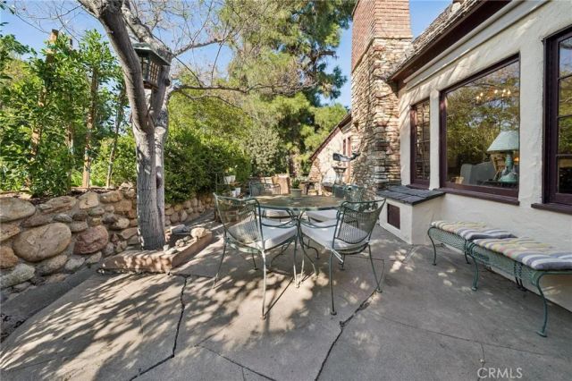 23021 8th Street, Newhall, CA 91321