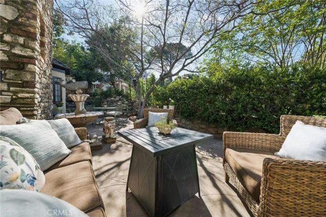 23021 8th Street, Newhall, CA 91321