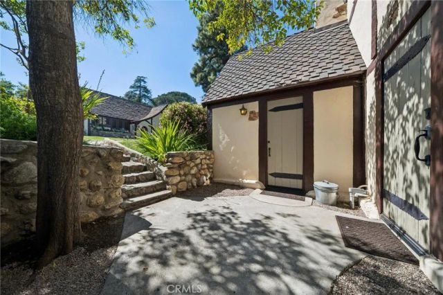 23021 8th Street, Newhall, CA 91321