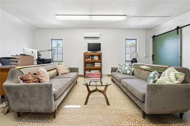 23021 8th Street, Newhall, CA 91321