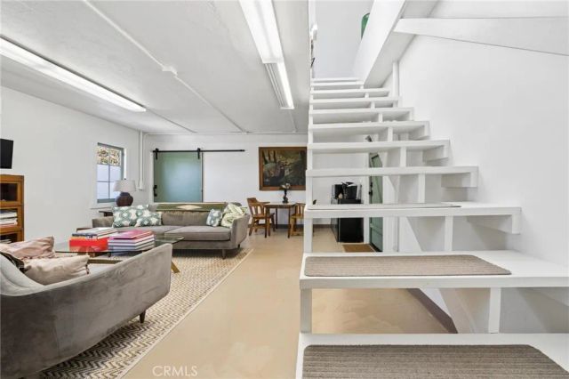 23021 8th Street, Newhall, CA 91321