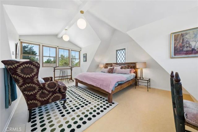 23021 8th Street, Newhall, CA 91321