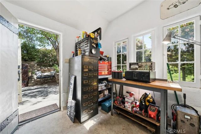 23021 8th Street, Newhall, CA 91321