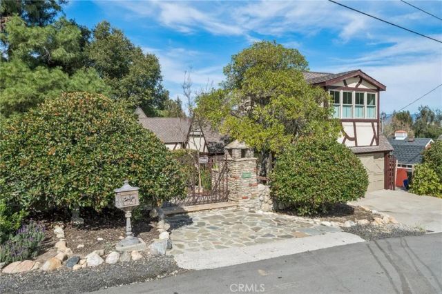 23021 8th Street, Newhall, CA 91321