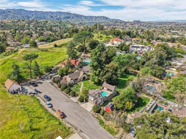 23021 8th Street, Newhall, CA 91321