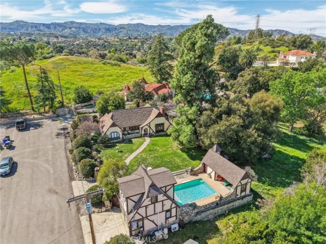 23021 8th Street, Newhall, CA 91321