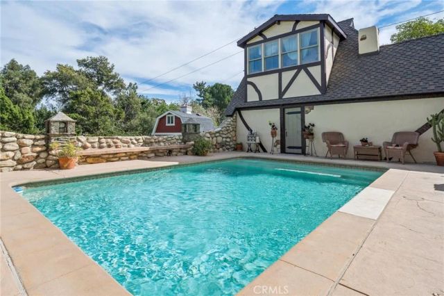 23021 8th Street, Newhall, CA 91321