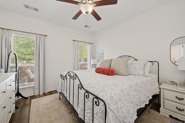 32425 N Moss Dr, Denham Springs, LA 70706
