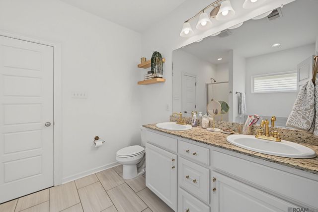 32425 N Moss Dr, Denham Springs, LA 70706