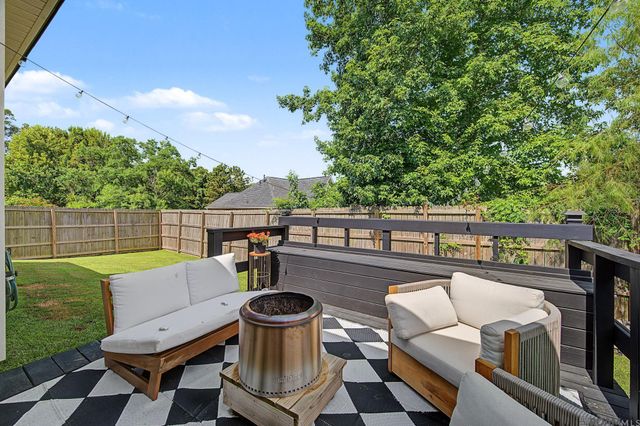 32425 N Moss Dr, Denham Springs, LA 70706