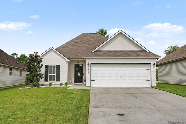 32425 N Moss Dr, Denham Springs, LA 70706