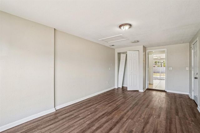 6807 WHITE CLIFFS WAY, Tampa, FL 33625