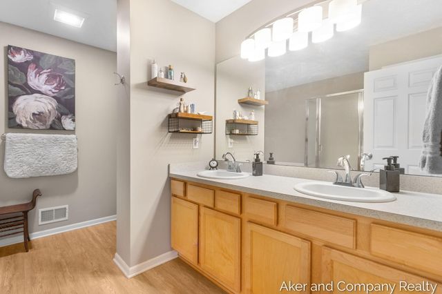 3686 Oxford 4, Hudsonville, MI 49426