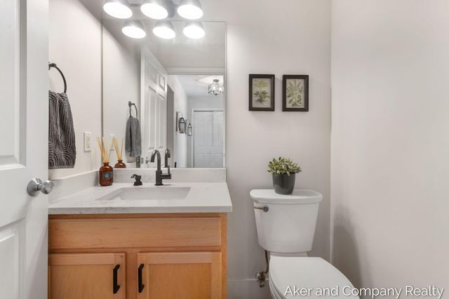 3686 Oxford 4, Hudsonville, MI 49426