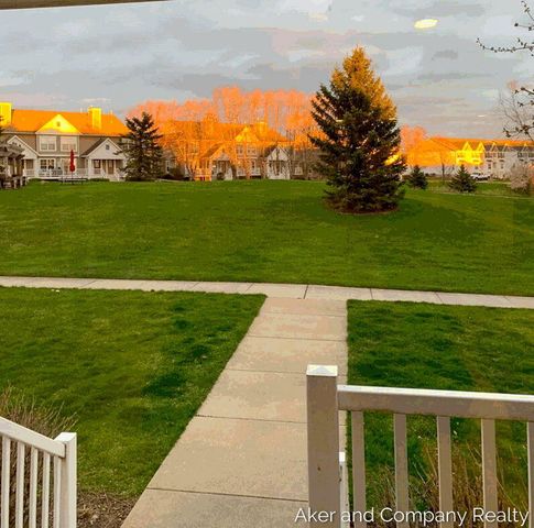 3686 Oxford 4, Hudsonville, MI 49426