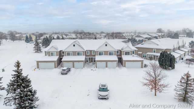 3686 Oxford 4, Hudsonville, MI 49426