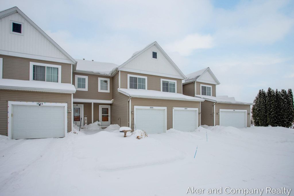 3686 Oxford 4, Hudsonville, MI 49426