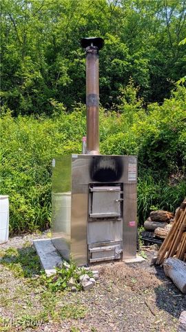 498 County Road 28, Steubenville, OH 43952