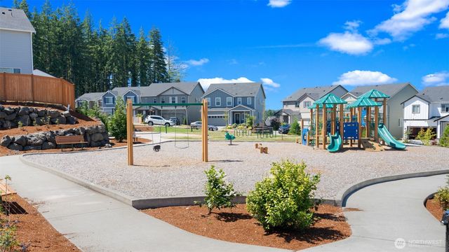 925 Thrush Court SE, Port Orchard, WA 98366