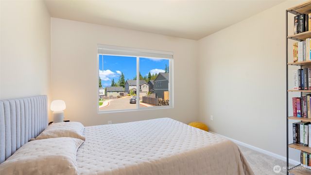 925 Thrush Court SE, Port Orchard, WA 98366