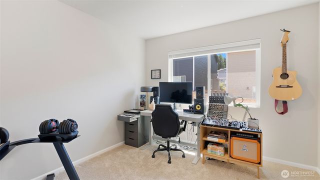 925 Thrush Court SE, Port Orchard, WA 98366
