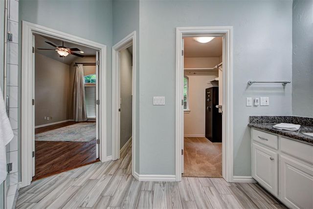 917 Fox Lake Lane, Edmond, OK 73034