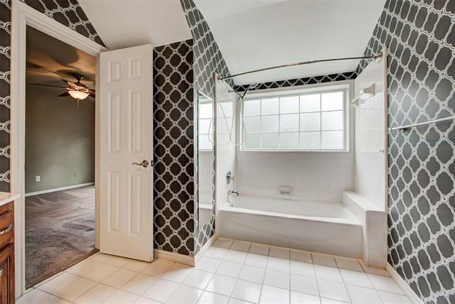 917 Fox Lake Lane, Edmond, OK 73034