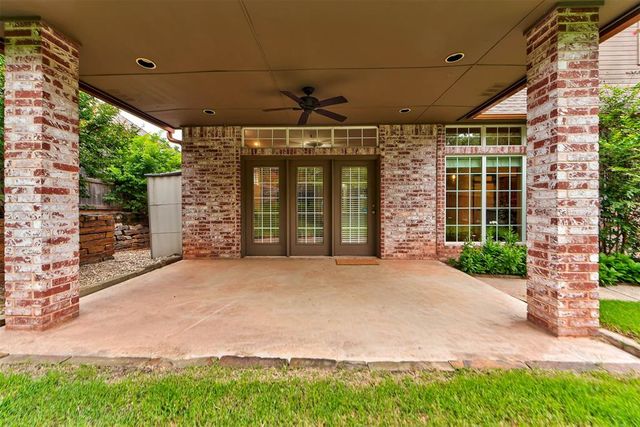 917 Fox Lake Lane, Edmond, OK 73034