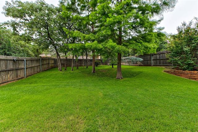 917 Fox Lake Lane, Edmond, OK 73034