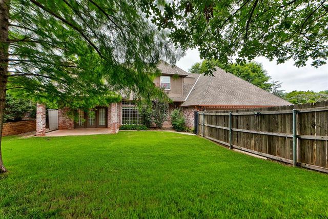 917 Fox Lake Lane, Edmond, OK 73034