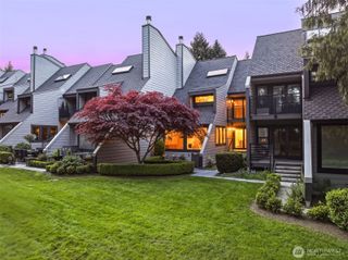 10327 NE 19th Place, Bellevue, WA 98004
