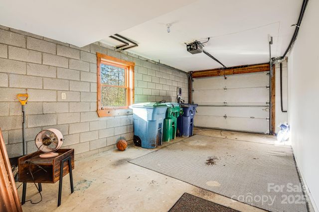 1 Lynnette Drive, Fairview, NC 28730