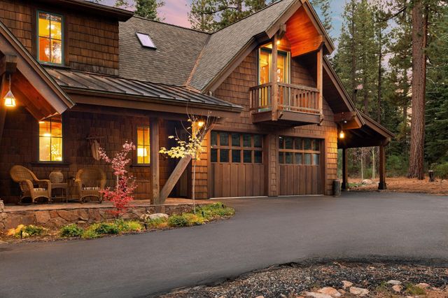 8455 Lahontan Drive, Truckee, CA 96161