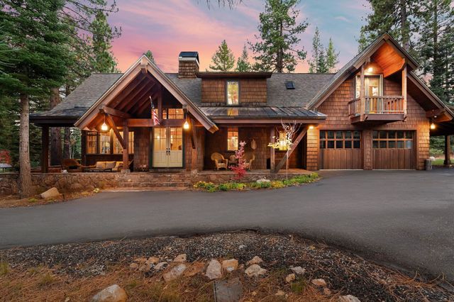 8455 Lahontan Drive, Truckee, CA 96161