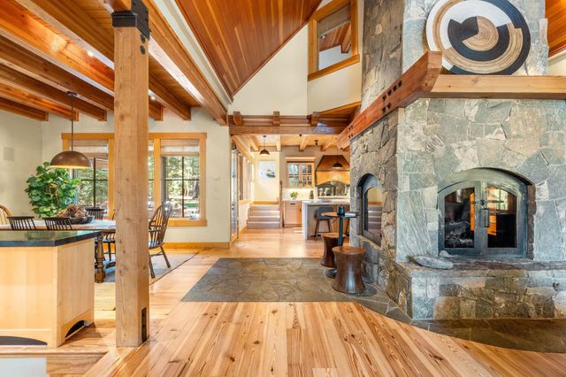 8455 Lahontan Drive, Truckee, CA 96161