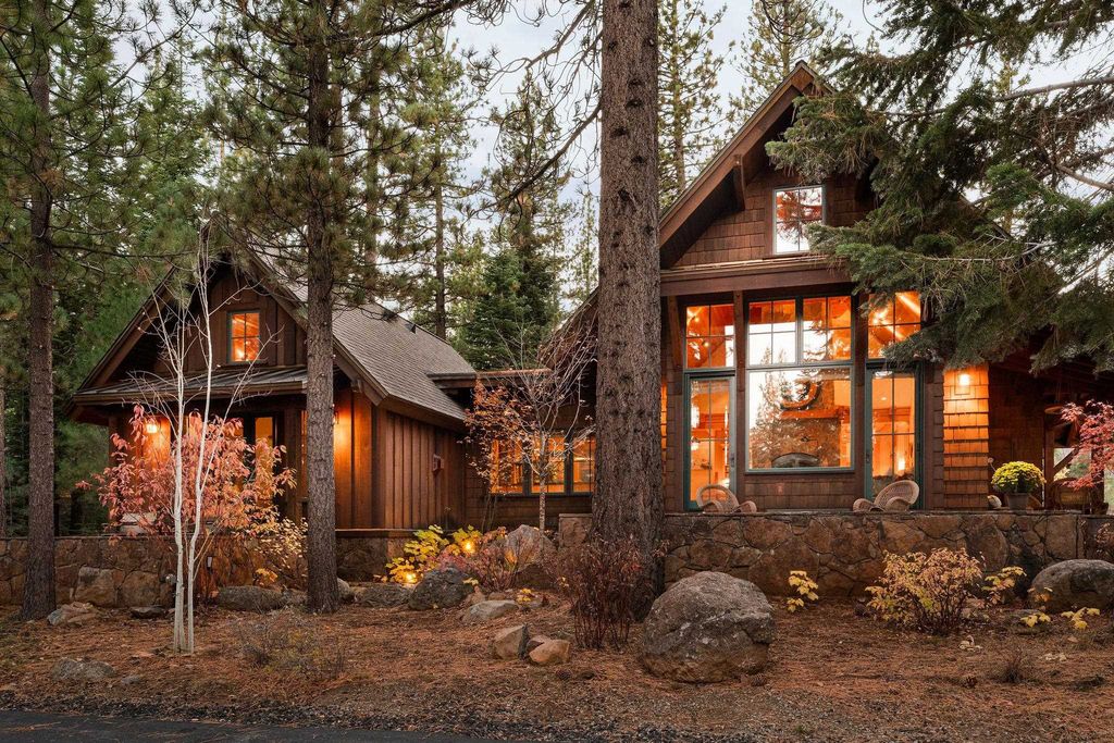 8455 Lahontan Drive, Truckee, CA 96161