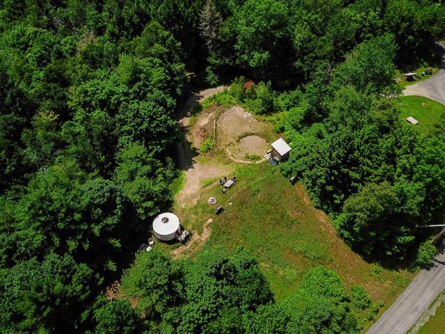 429 Community Dr 7, Randolph, VT 05061