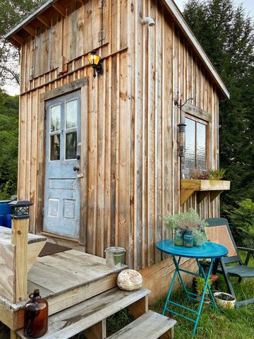 429 Community Dr 7, Randolph, VT 05061