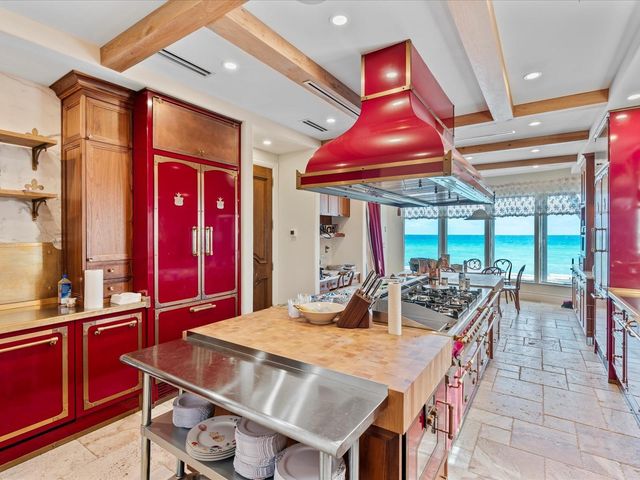 555 Ocean Boulevard, Golden Beach, FL 33160
