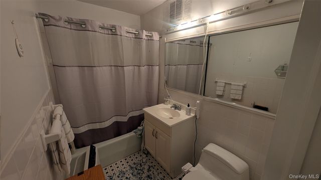 30 Pearsall Avenue N 3P, Glen Cove, NY 11542
